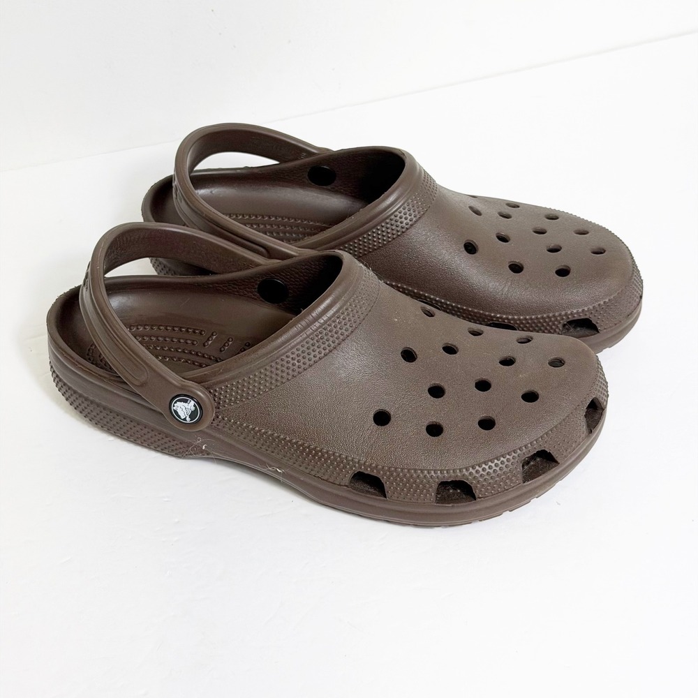Crocs Classic Clogs Men 8 Womens 10 Brown Lightweight Comfort Water Friendly